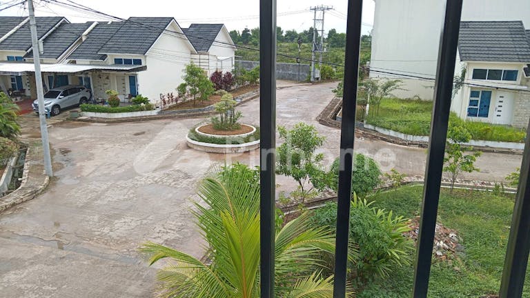 dijual rumah kawasan asri banyak fasilitas di jl boulvard citra grand city palembang - 6