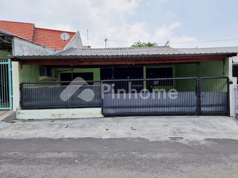 dijual rumah harga terbaik dekat rumah sakit di sonokwijenan - 1