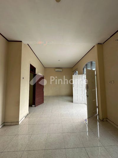 dijual rumah mewah dua lantai di johor di jalan karya wisata johor - 4