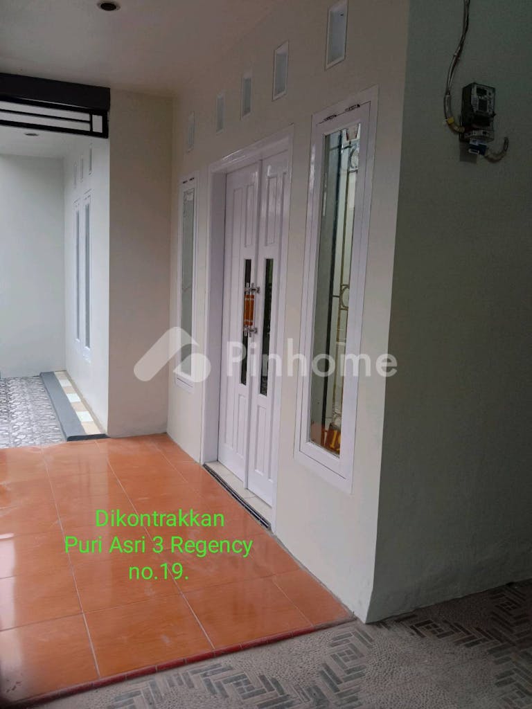 disewakan rumah di jln bima  blok regency  kelurahan ciporang - 1