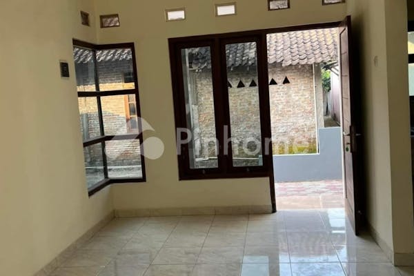 dijual rumah lokasi strategis di jl  wonosari - 2