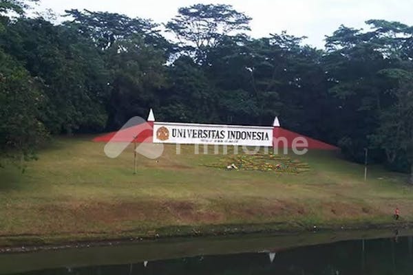 dijual rumah dekat tol dan stasiun di depok - 13