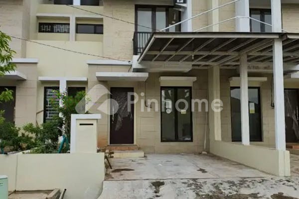 disewakan rumah 2lantai siap huni di greenara residence harapan indah bekasi - 1