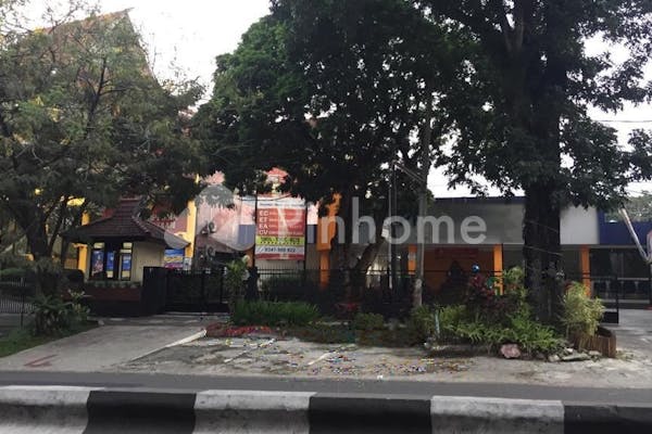 dijual ruko gedung luas 679 di poros jalan ijen veteran malang   274c - 2