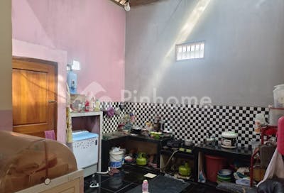 dijual rumah adem di pakunden - 5