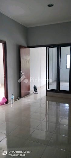 dijual rumah 4kt 81m2 di bulevar hijau - 3