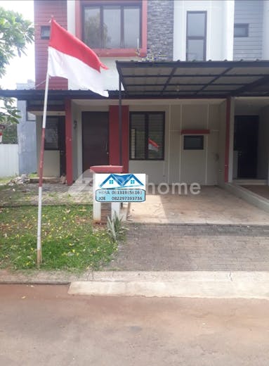 dijual rumah hoek dekat security 2 lt legenda wisata cibubur di perumahan legenda wisata cibubur - 1