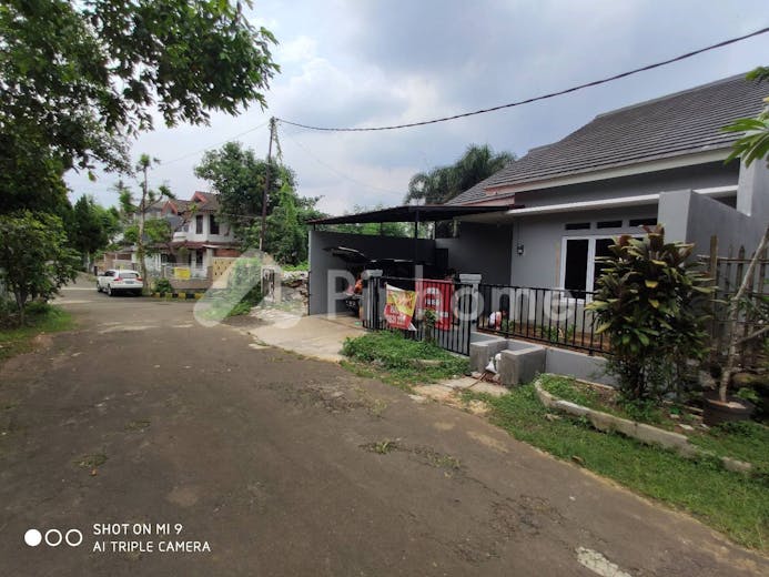 dijual rumah dengan lokasi super strategis di jalan wijaya kusuma 3  blok c no  14 - 7