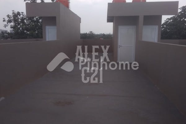 dijual ruko gandeng 3 unit baru di ciledug raya - 9