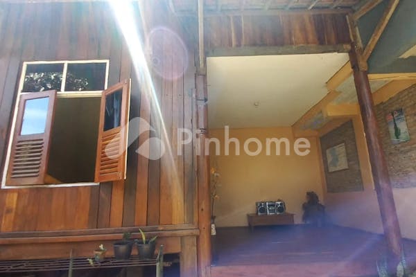 dijual tanah residensial plus 4 bangunan dkt pom bensin di padalarang - 9