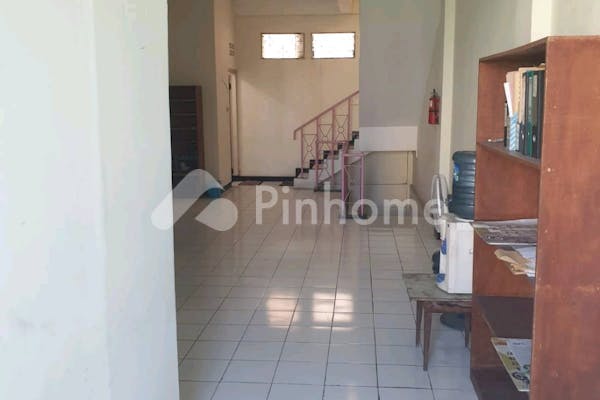 dijual ruko lokasi strategis di jl  klampis jaya - 3