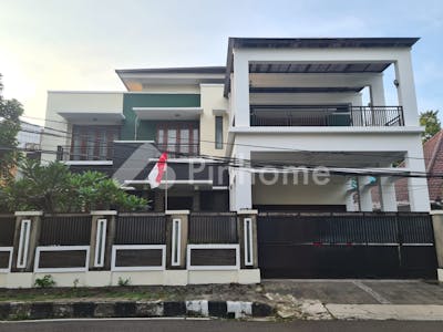 dijual rumah bagus siap huni di menteng - 4