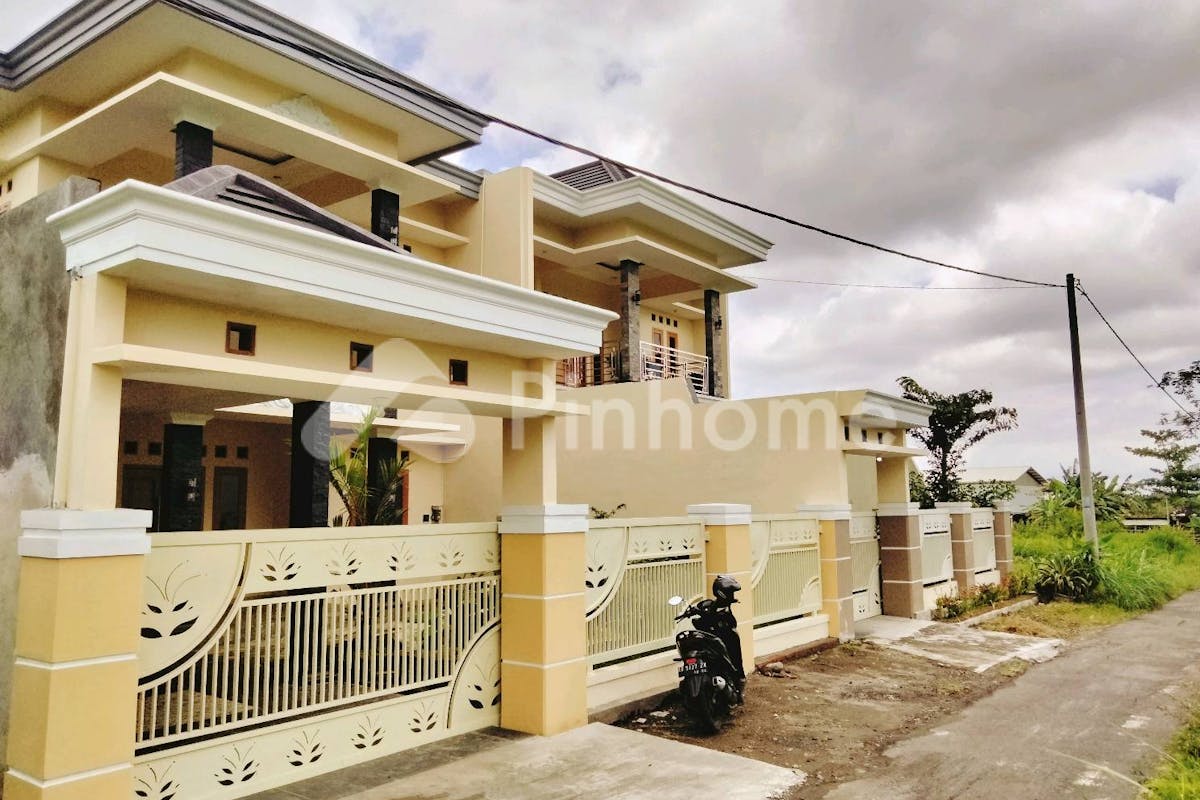 similar property disewakan rumah 2 lantai lokasi bagus di sariharjo  sari harjo - 3