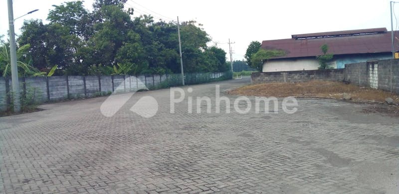 dijual tanah komersial lokasi strategis di bpp storehouse and industrial estate  jl  raya mayjend bambang juwono - 6