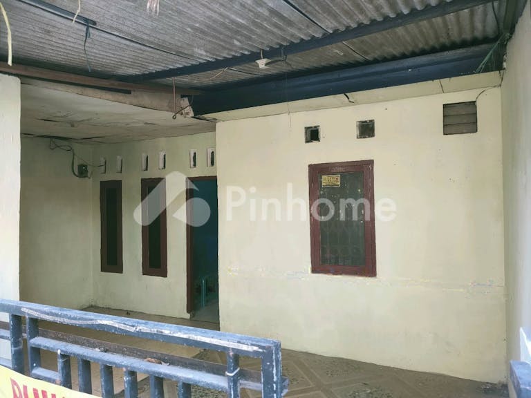 dijual rumah lokasi strategis di komplek taman banten lestari blok e1d no 25 - 3