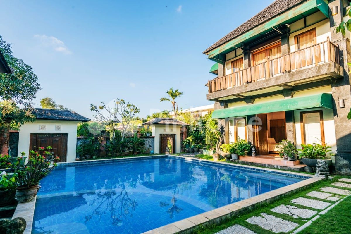 similar property dijual rumah villa dekat pantai di jalan kuwum dukuh indah - 1