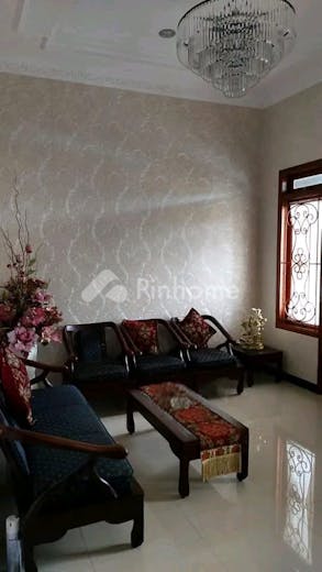 dijual rumah di roro jonggrang di kalipancur - 7