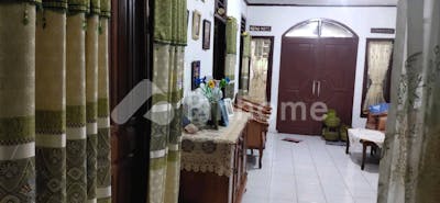 dijual rumah strategis dan cocok buat usaha di dekat stasiun tanah abang - 5