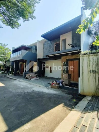 dijual rumah townhouse siap huni di cibubur - 1