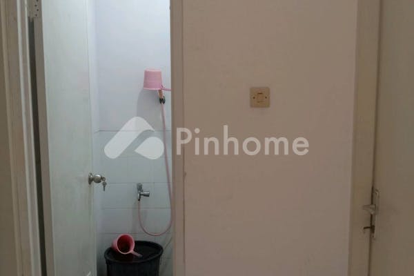 dijual rumah siap huni dekat stasiun di perumahan cendana residence - 3