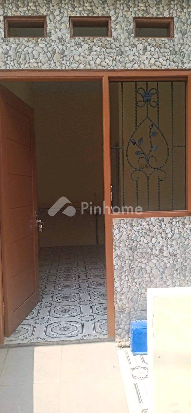 dijual rumah petakan kontrakan 3pintu di jl  maulana hasanudin - 2