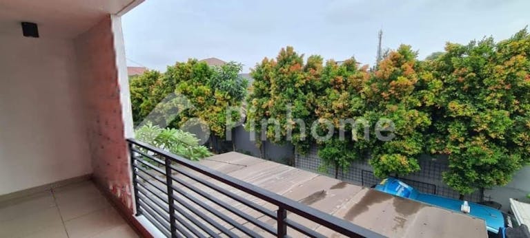 dijual rumah minimalis asri dalam cluster di amani residence jagakarsa - 17