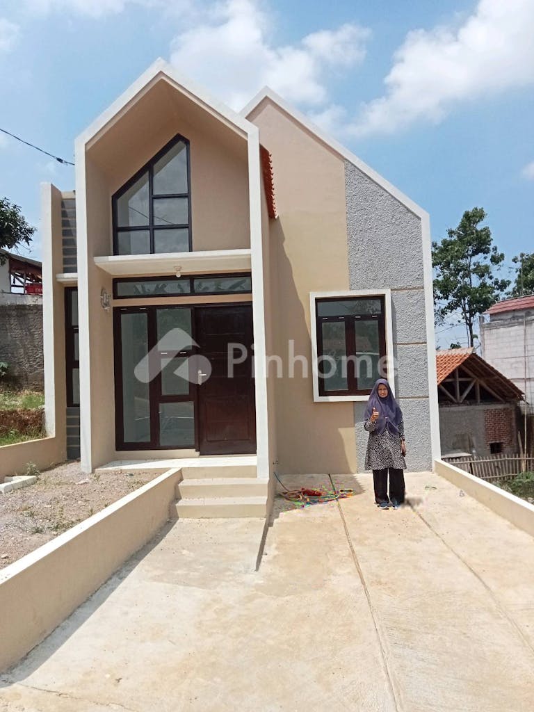 dijual rumah cantik siap huni bisa di cicil di bandung di jl cijambe - 2