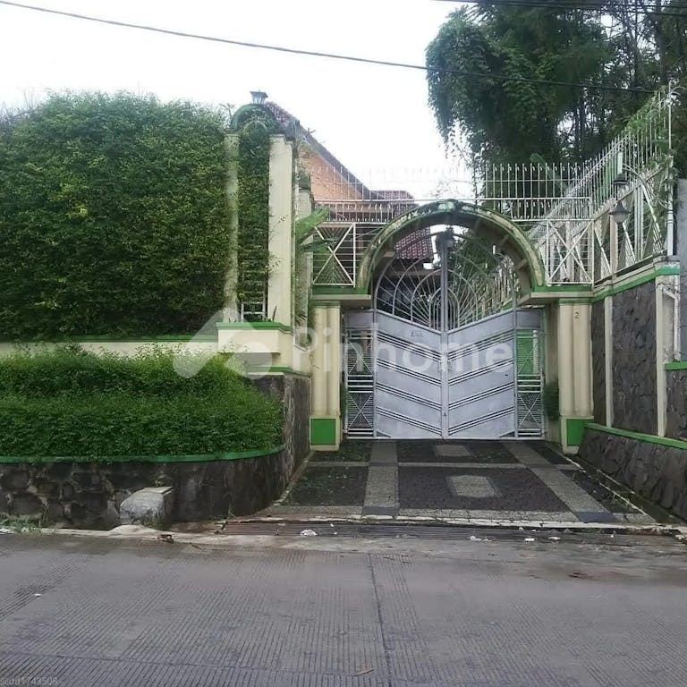 dijual rumah villa lingkungan asri di lembang - 1