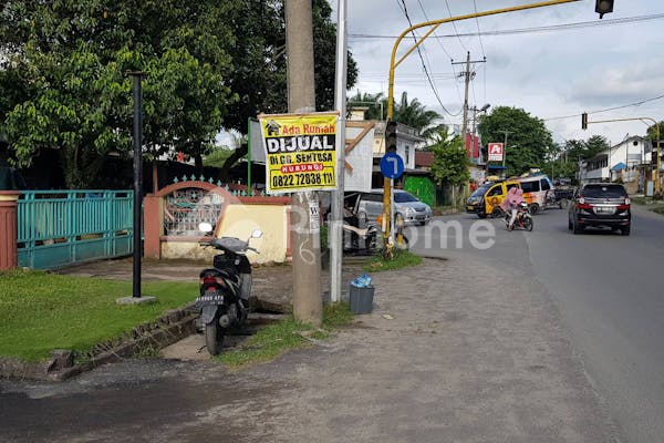 dijual rumah 3kt 222m2 di bandar sono  bandarsono - 11