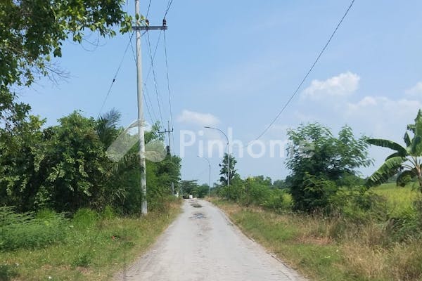 dijual tanah komersial lokasi bagus dekat sekolah di munggugebang - 2