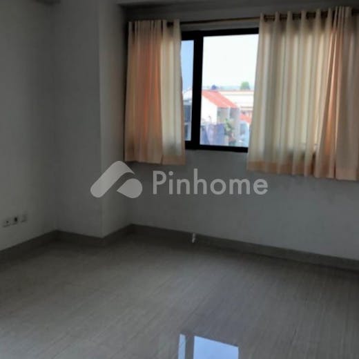 dijual apartemen 3 kamar siap huni di rajawali apartemen - 2