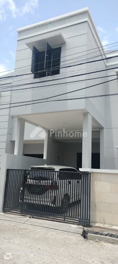 dijual rumah 4kt 81m2 di bulevar hijau - 1