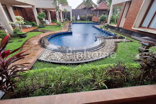 dijual rumah 5kt 1600m2 di jalan pengosekan ubud bali - 1