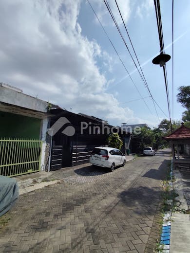 dijual rumah lokasi nyaman dan asri di omaview atas - 2