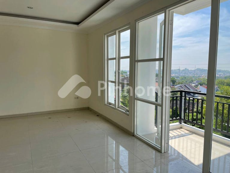 dijual rumah fasilitas terbaik view pemandangan indah di alamanda residence  jl  raya mangun harjo - 8