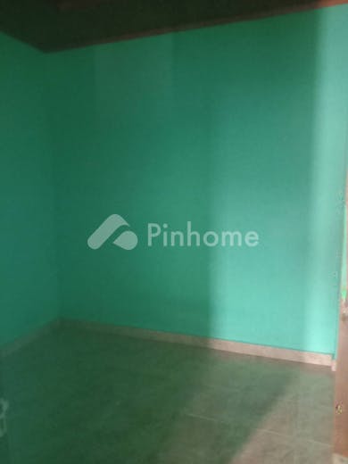 dijual rumah 3kt 193m2 di jl bukit barisan - 6