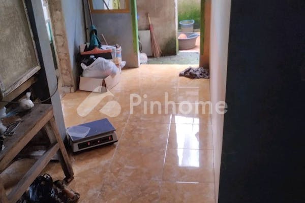 dijual rumah toko baik untuk usaha di jl  andir katapang no  13 - 4