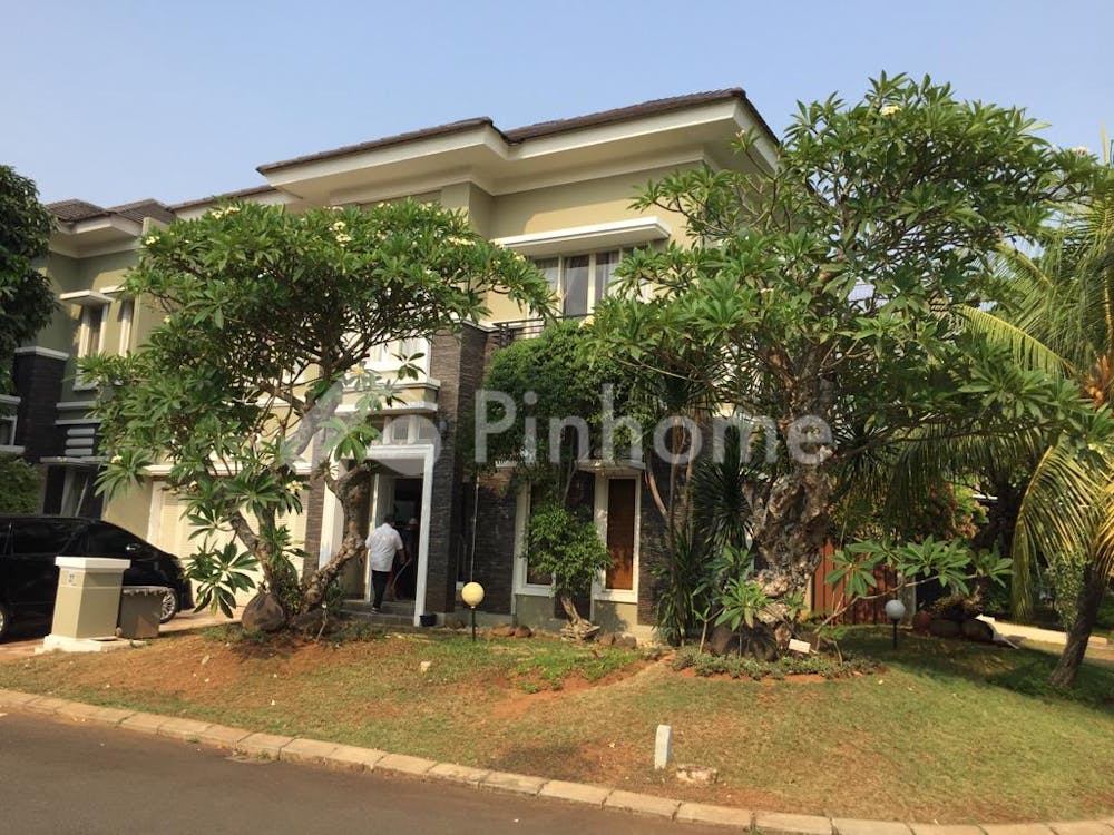 Disewakan Rumah Mewah Siap Huni di Jade - Gading Serpong Rp10,9 Juta/bulan | Pinhome