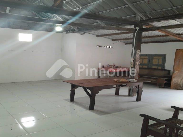 dijual rumah 3kt 110m2 di jalan nogosari lor iii 412 yogyakarta - 4