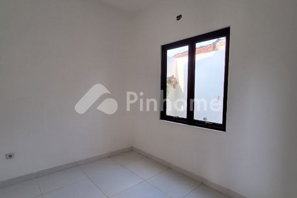 dijual rumah 1 lantai modern minimalis di pondok kacang timur - 12