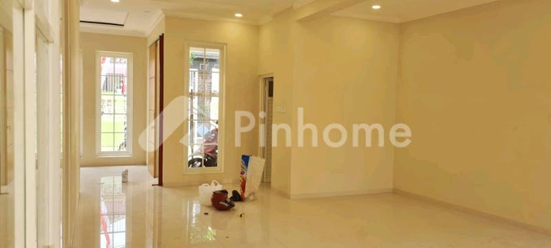 dijual rumah siap huni di jln s supriadi - 5