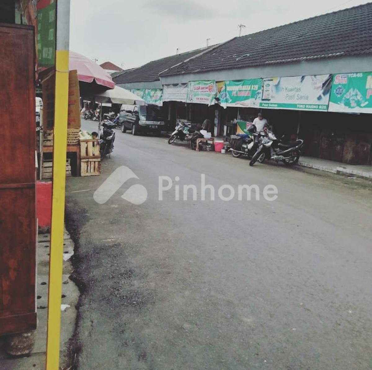 Disewakan Ruko Lokasi Strategis di Utara Pasar Desa Godean Sidoagung Kecamatan Godean Kabupaten Sleman Yogyakarta - Gambar 1