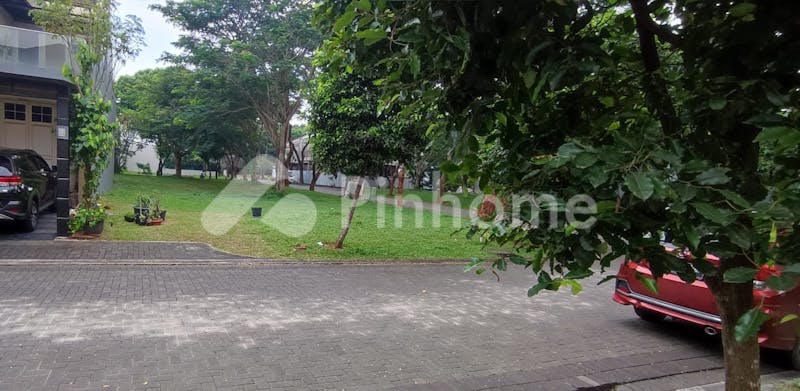 dijual tanah residensial lokasi bagus di foresta  bsd city - 2