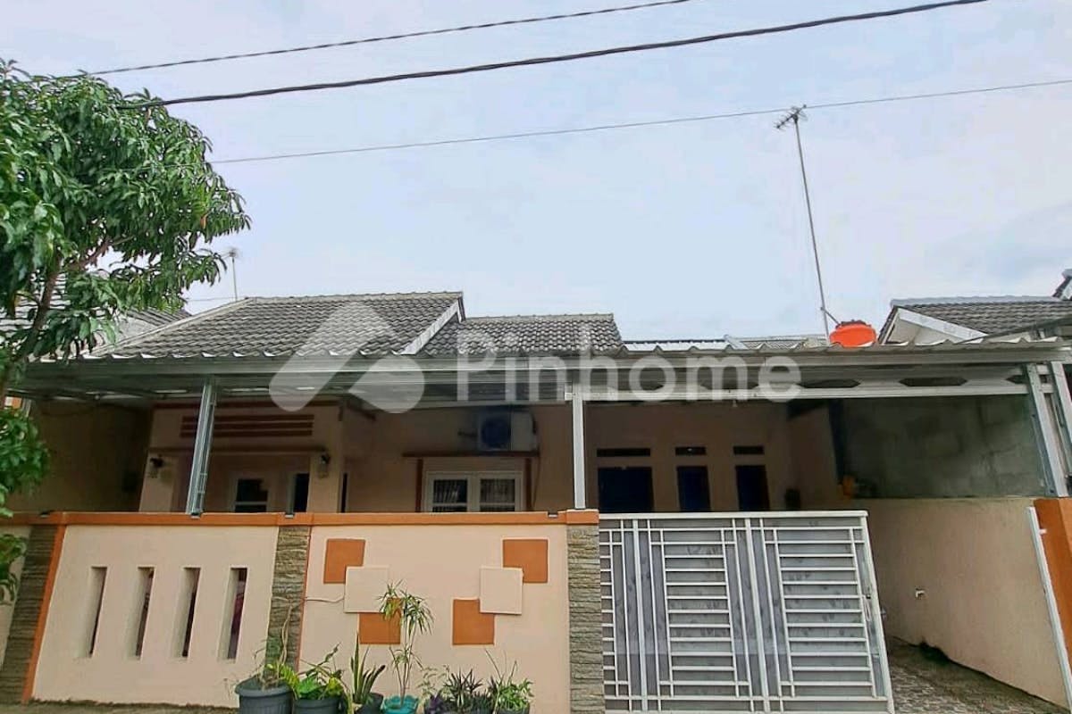 similar property dijual rumah minimalis modern siap pakai di griya praja mandiri cibeber cilegon - 1
