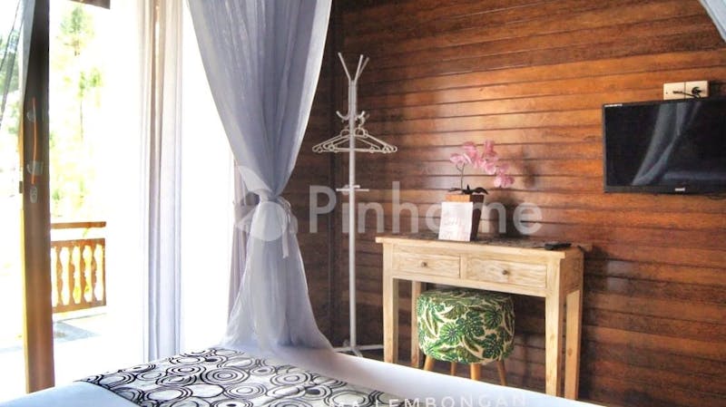disewakan rumah villa guest house asri super luas furnished cocok untuk investasi di nusa penida bali di jl  dimel jungutbatu - 5