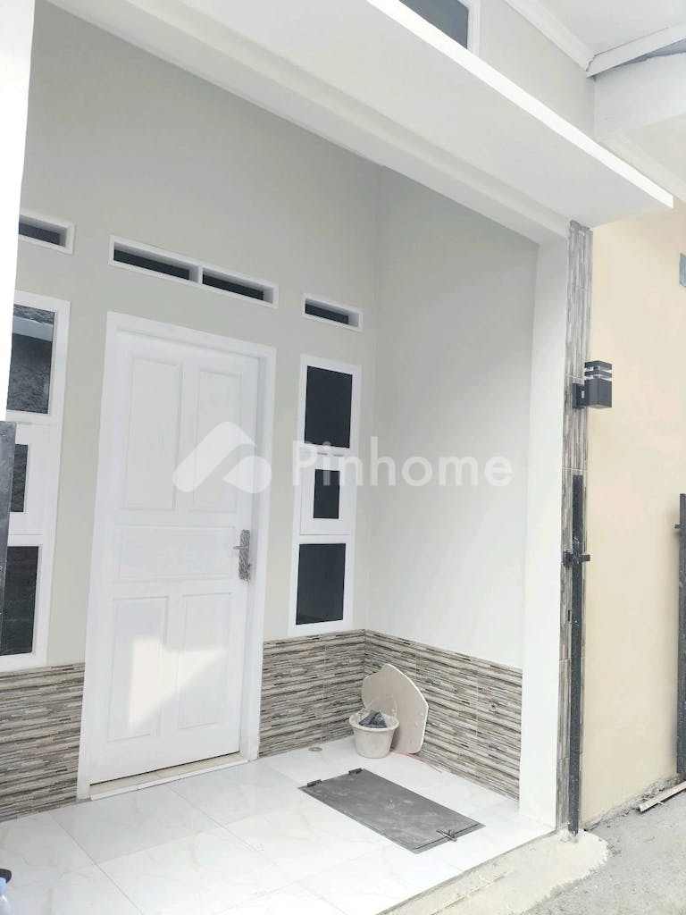 dijual rumah murah minimalis dekat stasiun di claster dedy - 1