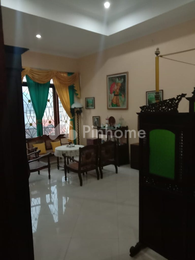 dijual rumah sangat strategis murah nyaman di jl  ki mangun sarkoro  kota semarang - 6