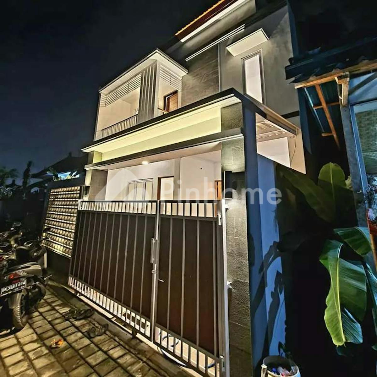 Dijual Rumah Semi Villa Lokasi Strategis di Jalan Gunung Salak - Gambar 1