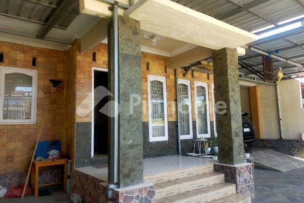 dijual rumah fasilitas terbaik di jalan fetor funai no 21 kupang - 3