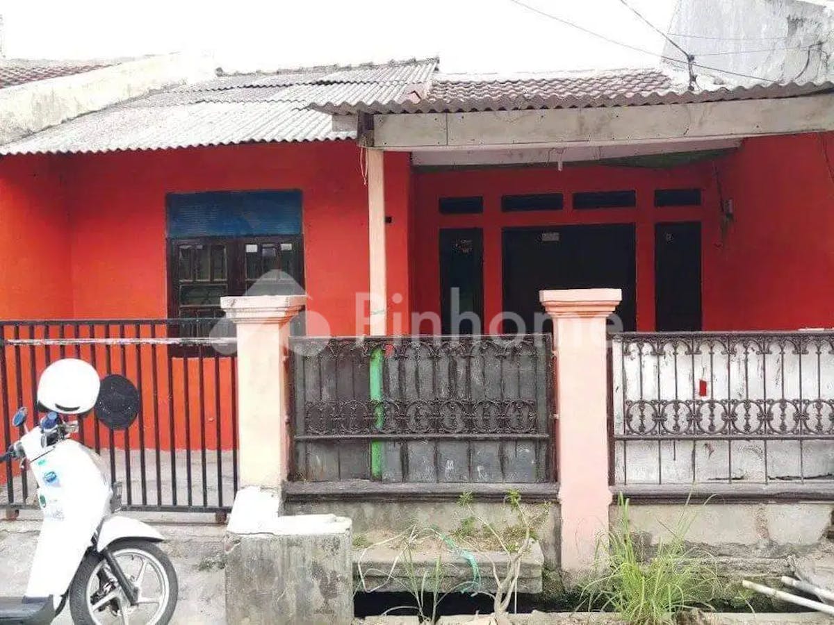 Dijual Rumah Lokasi Bagus Dekat Sekolah di Jl. Serang Baru - Gambar 1